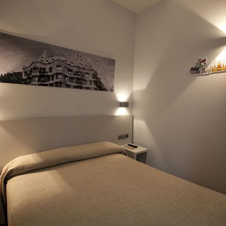 Hotel Ciutat De Sant Adria Sant Adrià de Besòs Esterno foto