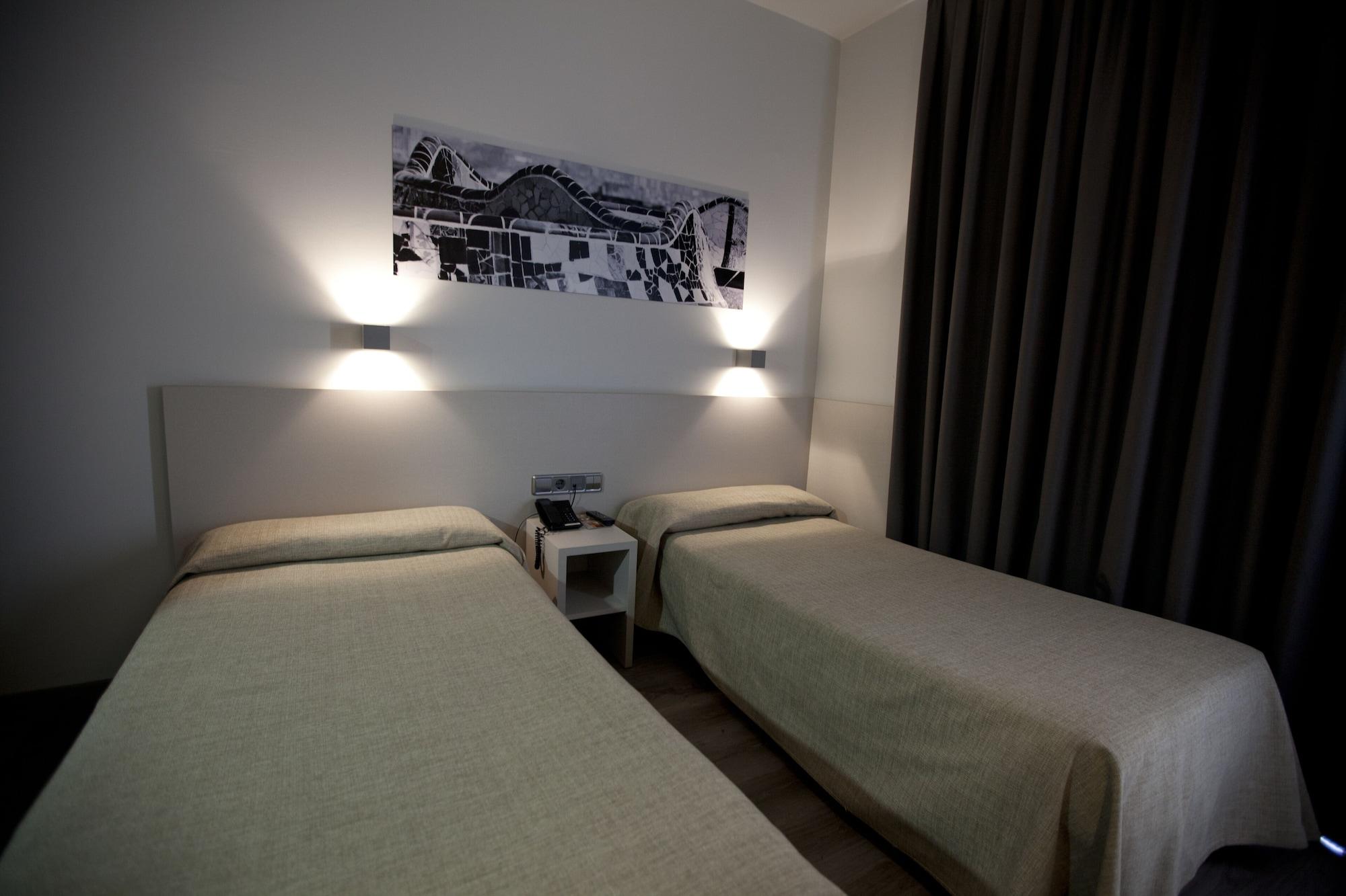 Hotel Ciutat De Sant Adria Sant Adrià de Besòs Esterno foto