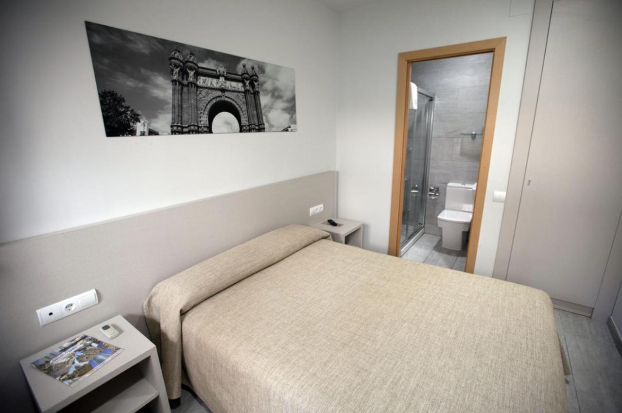 Hotel Ciutat De Sant Adria Sant Adrià de Besòs Esterno foto